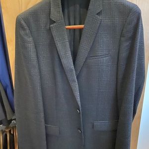Grey checked Hugo blazer - size 40L